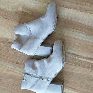Torrid Taupe Heel Bootie Side Zip Wide Sz 10W